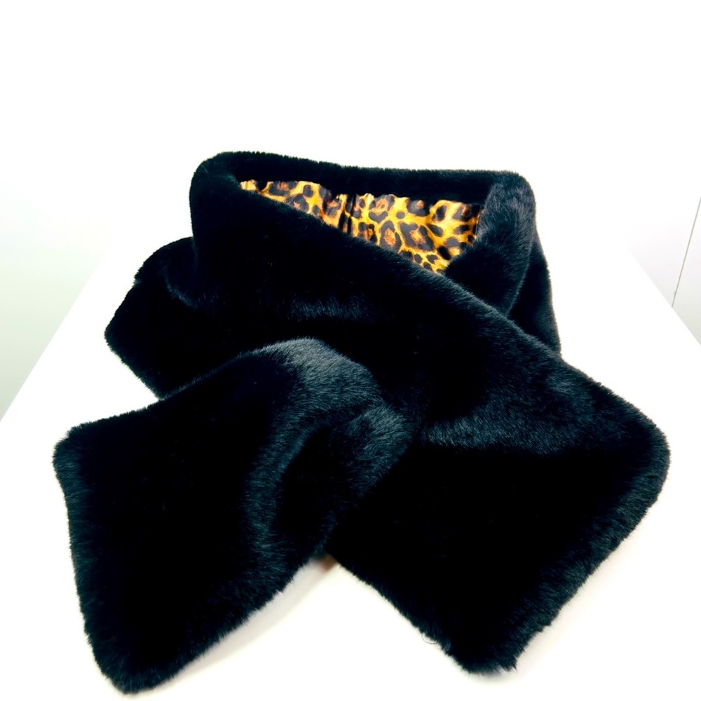 White House Black Market Leopard Print Faux Fur Puffer Stole